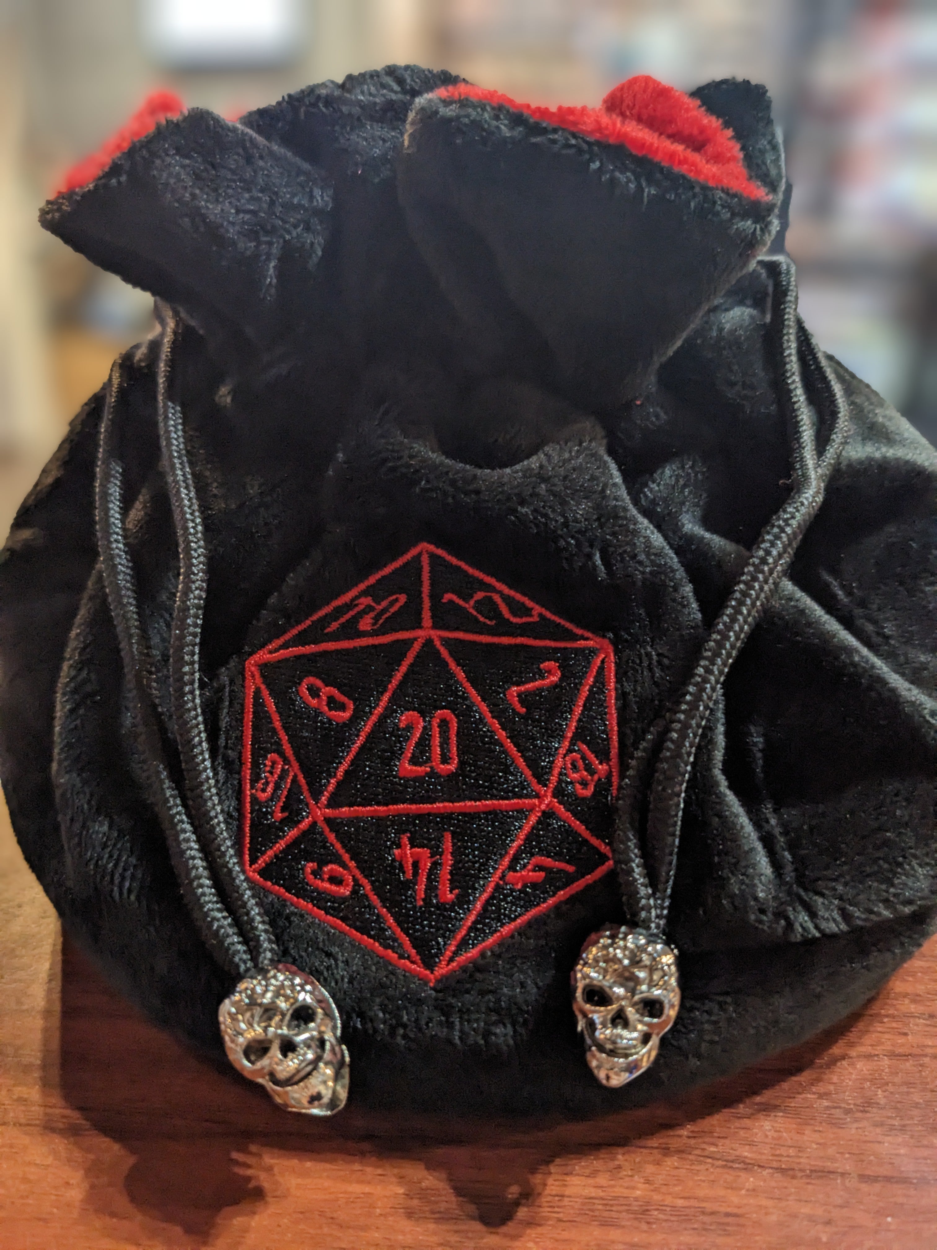 MULTI-POCKET D20 DICE BAG (Black)